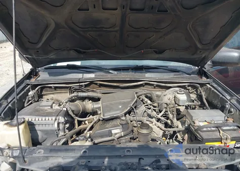 2006 Toyota Tacoma Prerunner z USA, uszkodzony, nr VIN 5TETX62N96Z197277